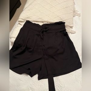 Paper Bag tie black shorts